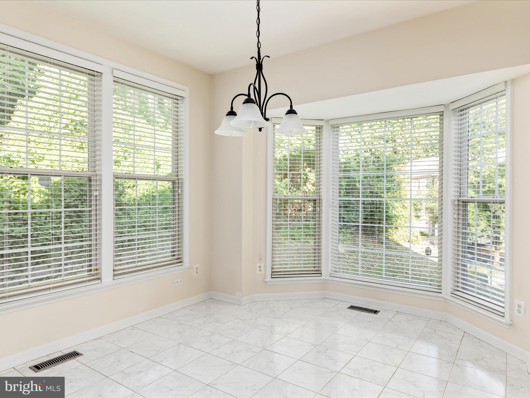 7731 HERITAGE WOODS WAY