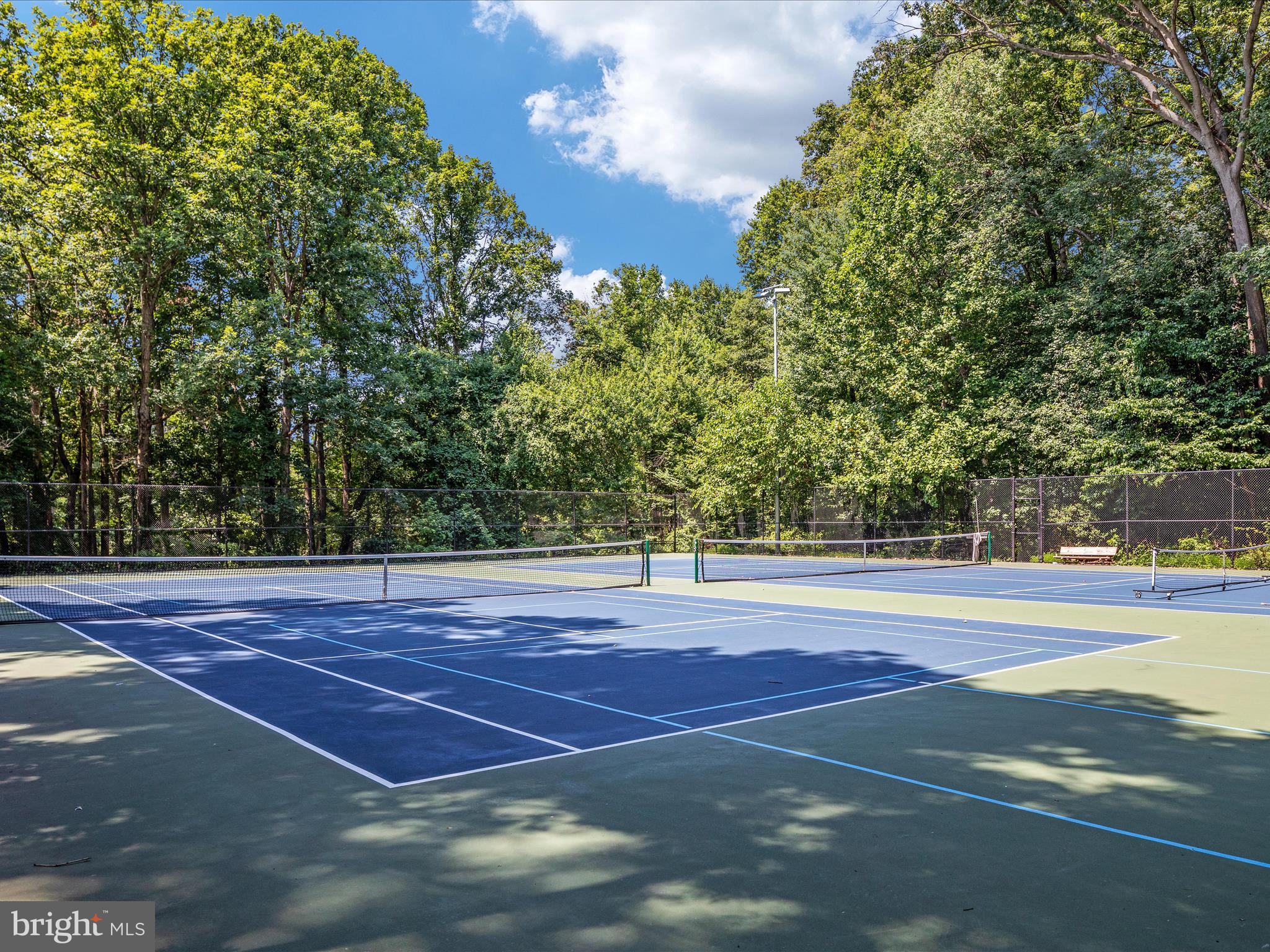 7731 HERITAGE WOODS WAY