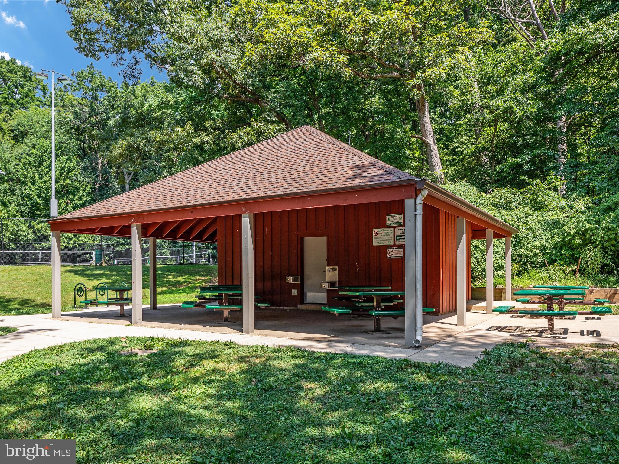 7731 HERITAGE WOODS WAY