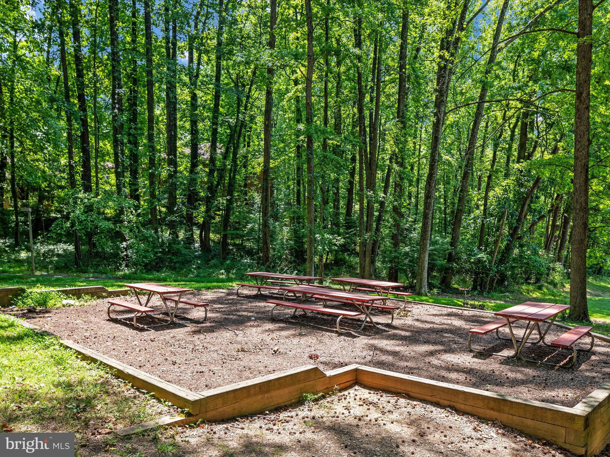 7731 HERITAGE WOODS WAY