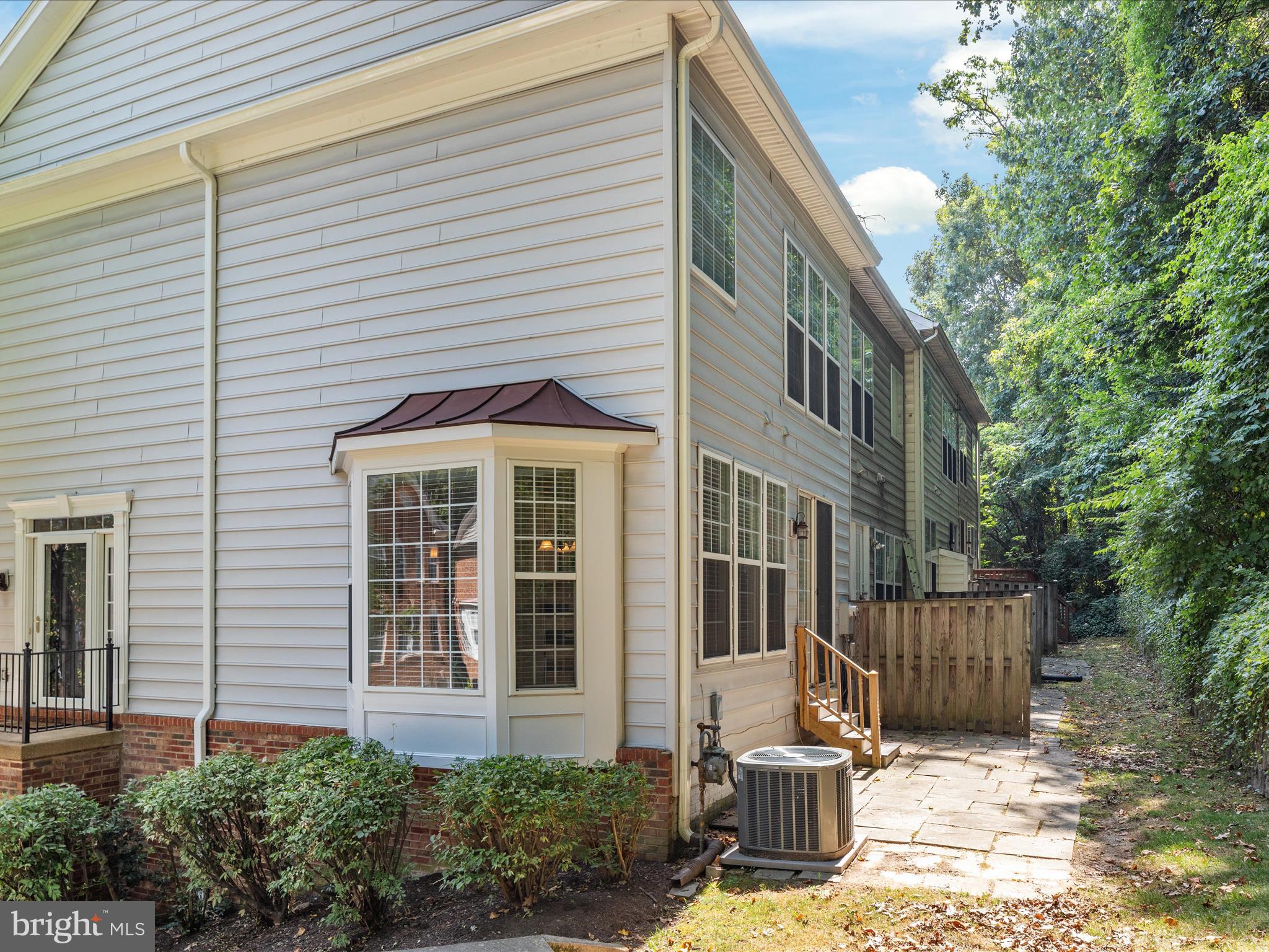 7731 HERITAGE WOODS WAY