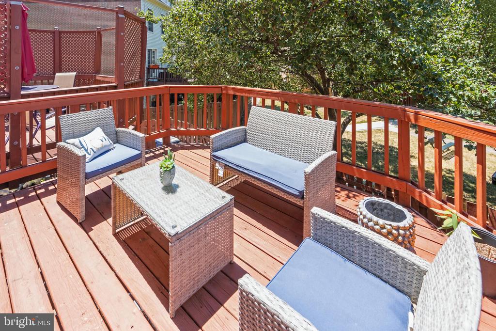 7844 GUM SPRINGS VILLAGE DRIVE