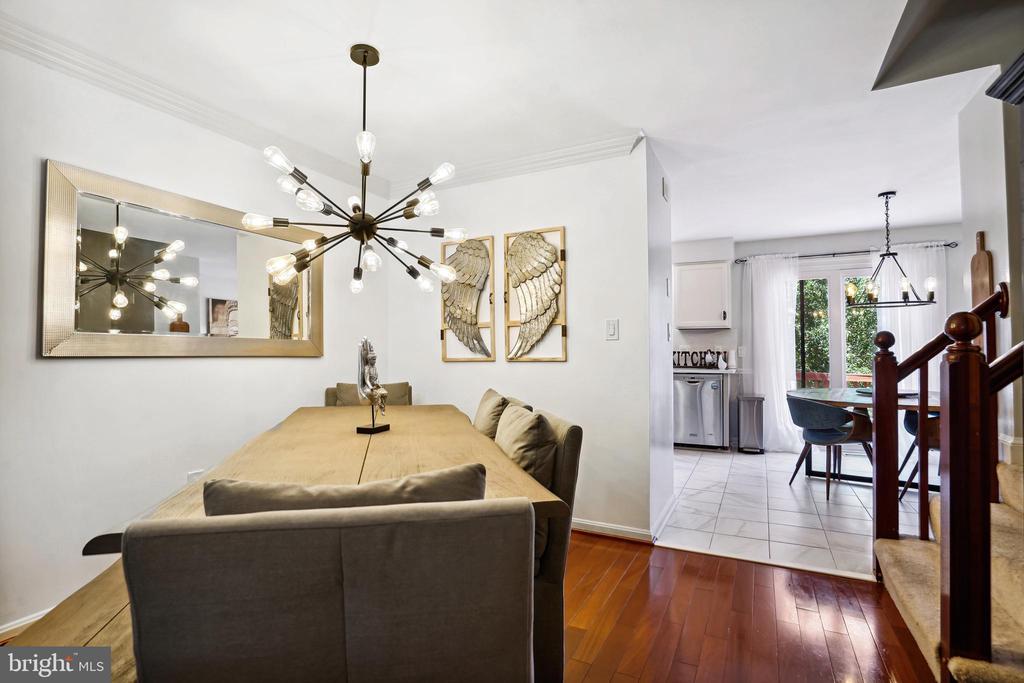 7844 GUM SPRINGS VILLAGE DRIVE