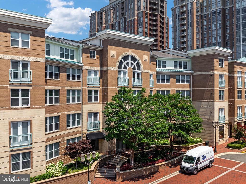 12000 MARKET STREET 306