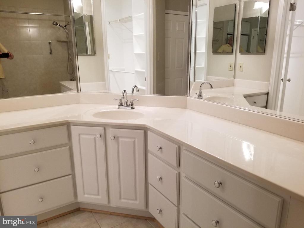 12154 PENDERVIEW TERRACE 1203
