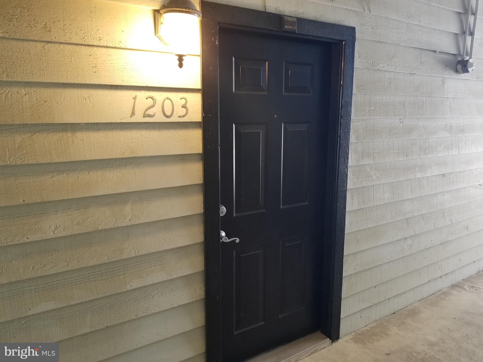 12154 PENDERVIEW TERRACE 1203