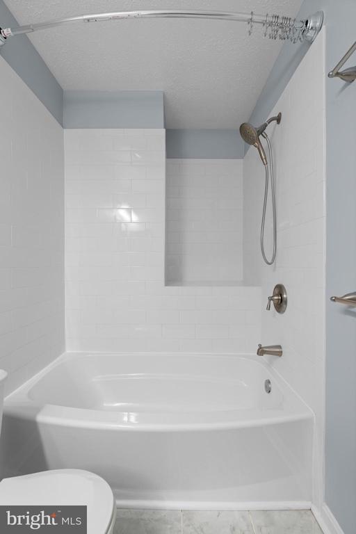 5102 CASTLE HARBOR WAY 118