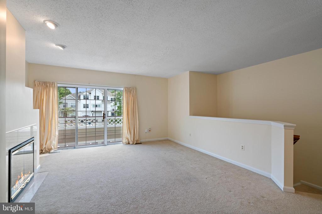 5102 CASTLE HARBOR WAY 118