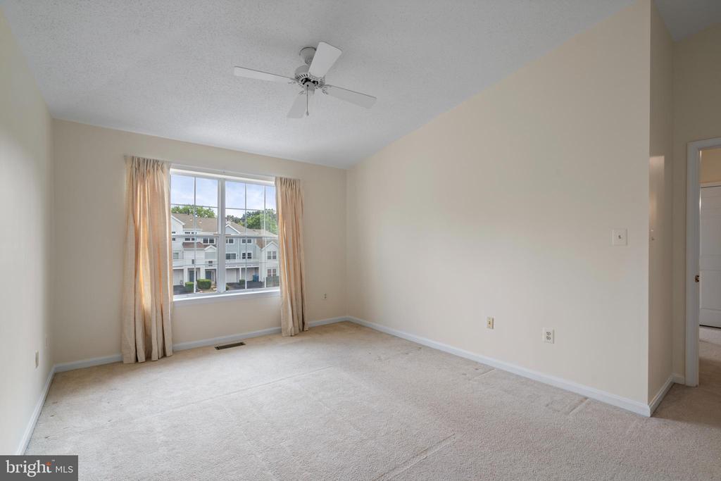 5102 CASTLE HARBOR WAY 118