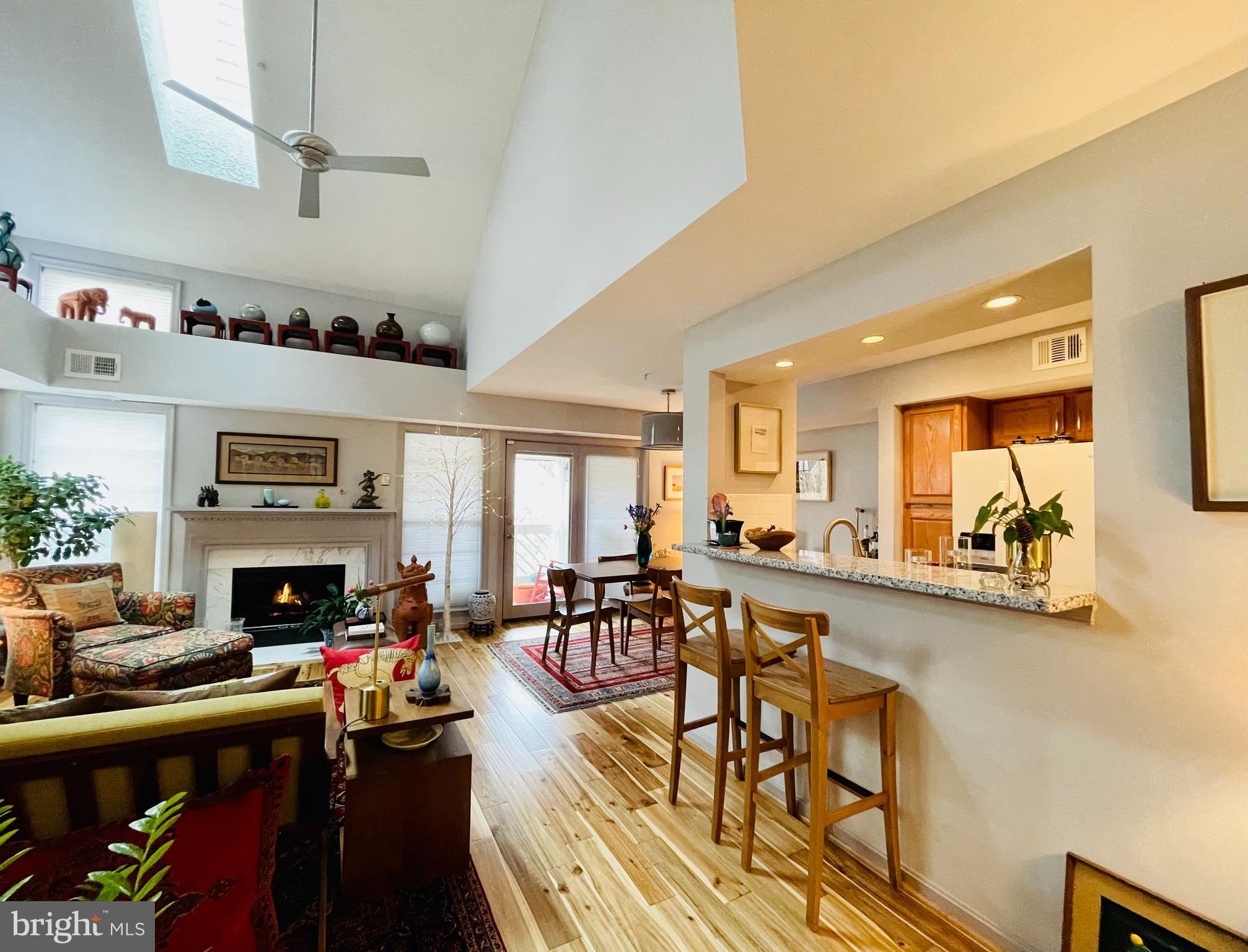 1312 GARDEN WALL CIRCLE 203