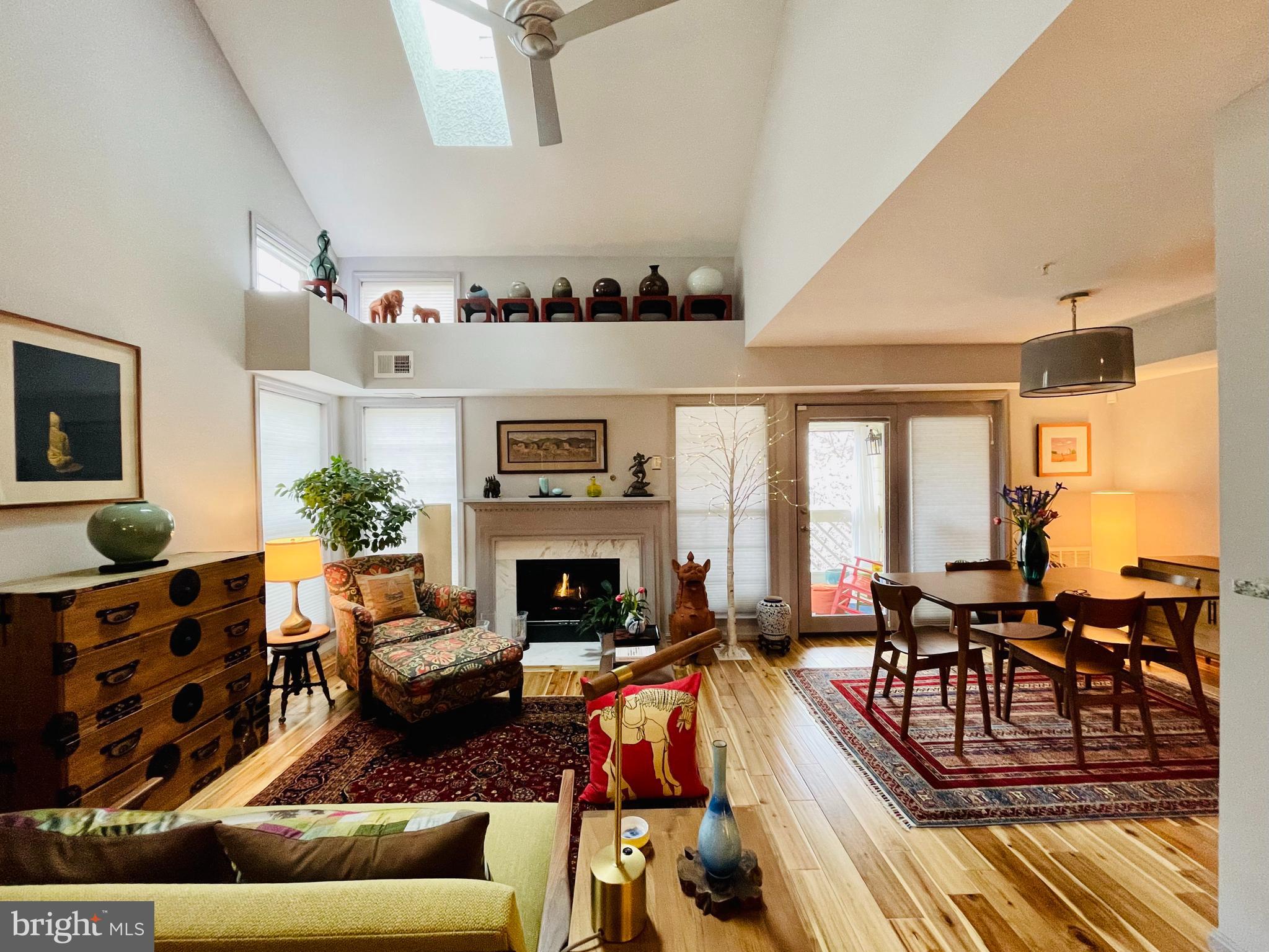 1312 GARDEN WALL CIRCLE 203