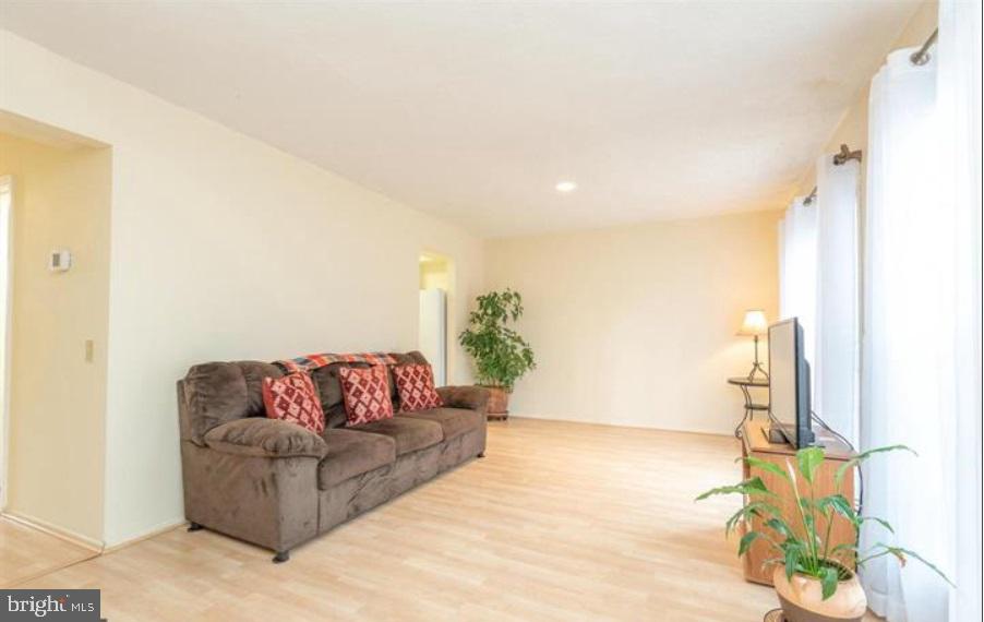 10168 SASSAFRAS WOODS COURT