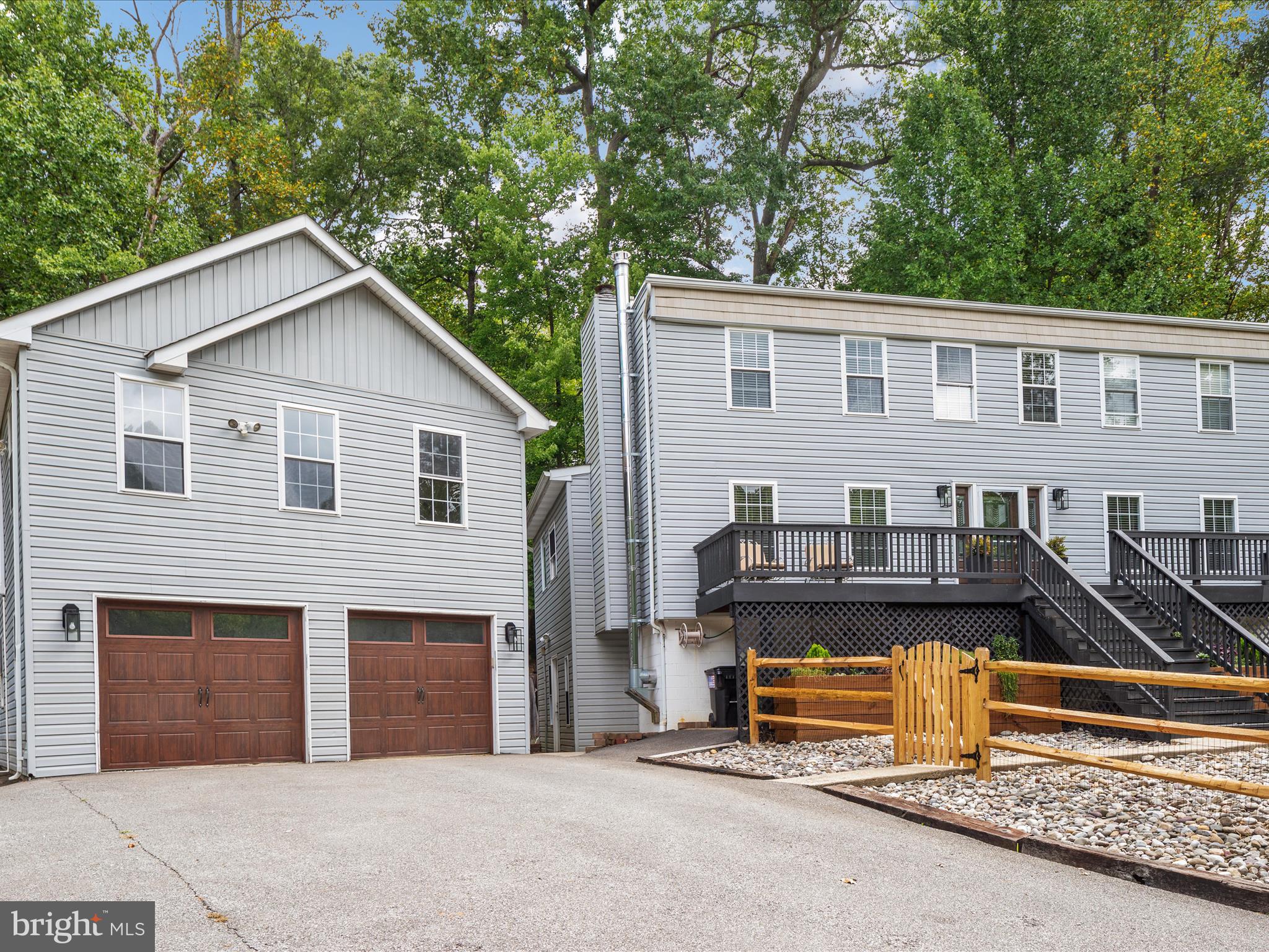 7399 BEACHPLUM DRIVE