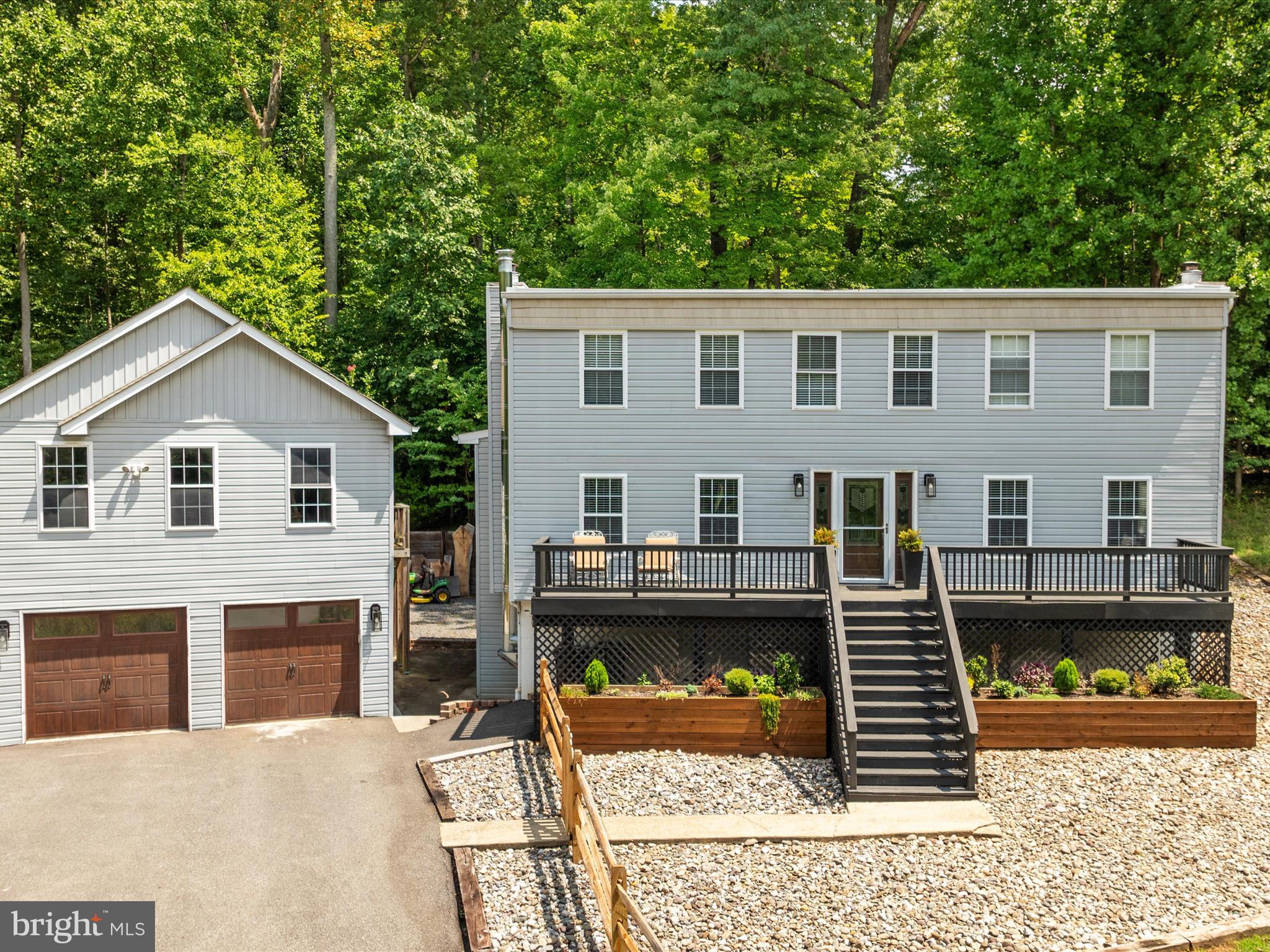 7399 BEACHPLUM DRIVE