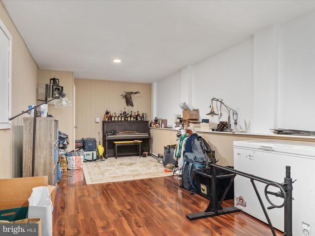 7399 BEACHPLUM DRIVE