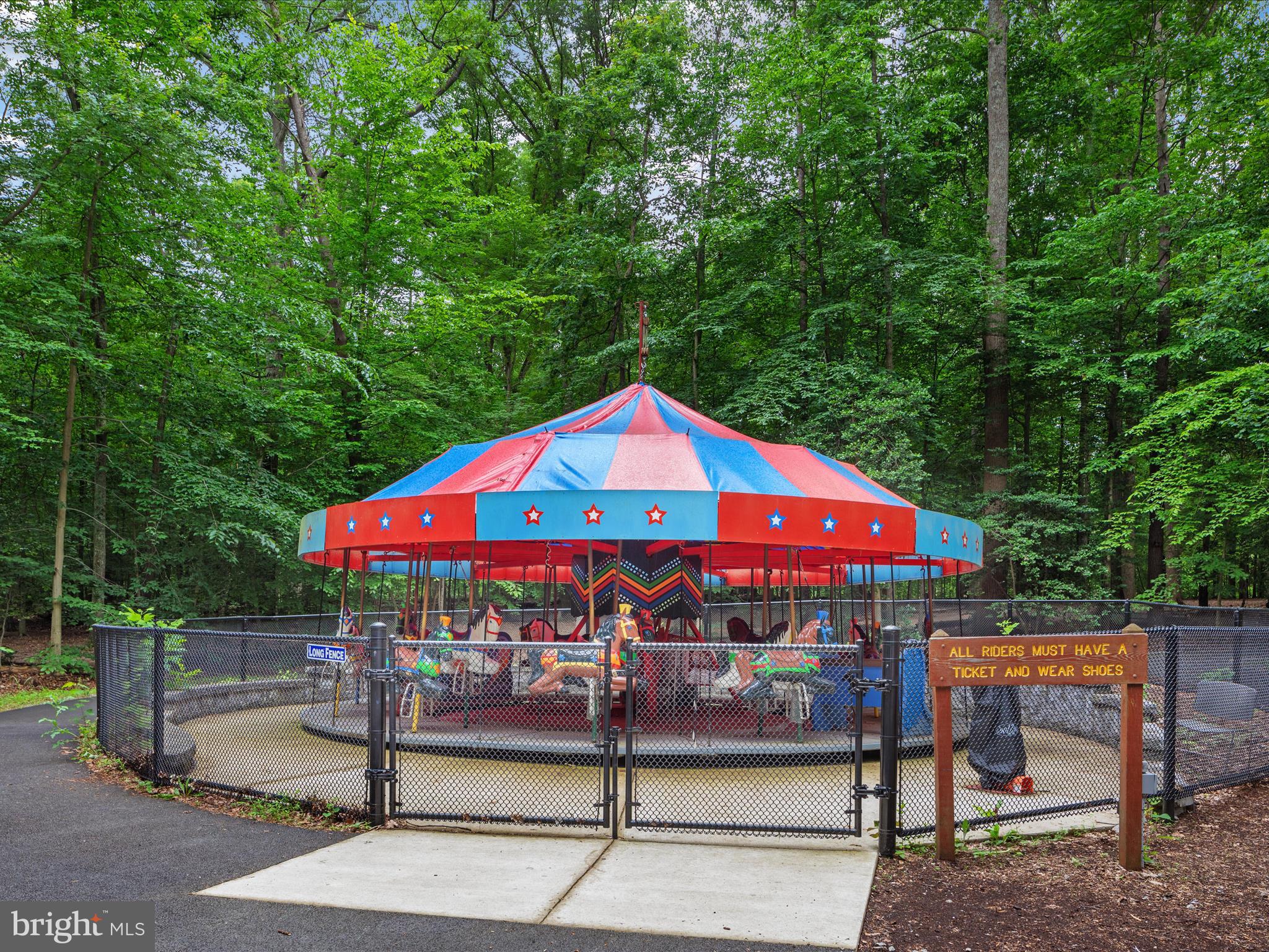 7399 BEACHPLUM DRIVE