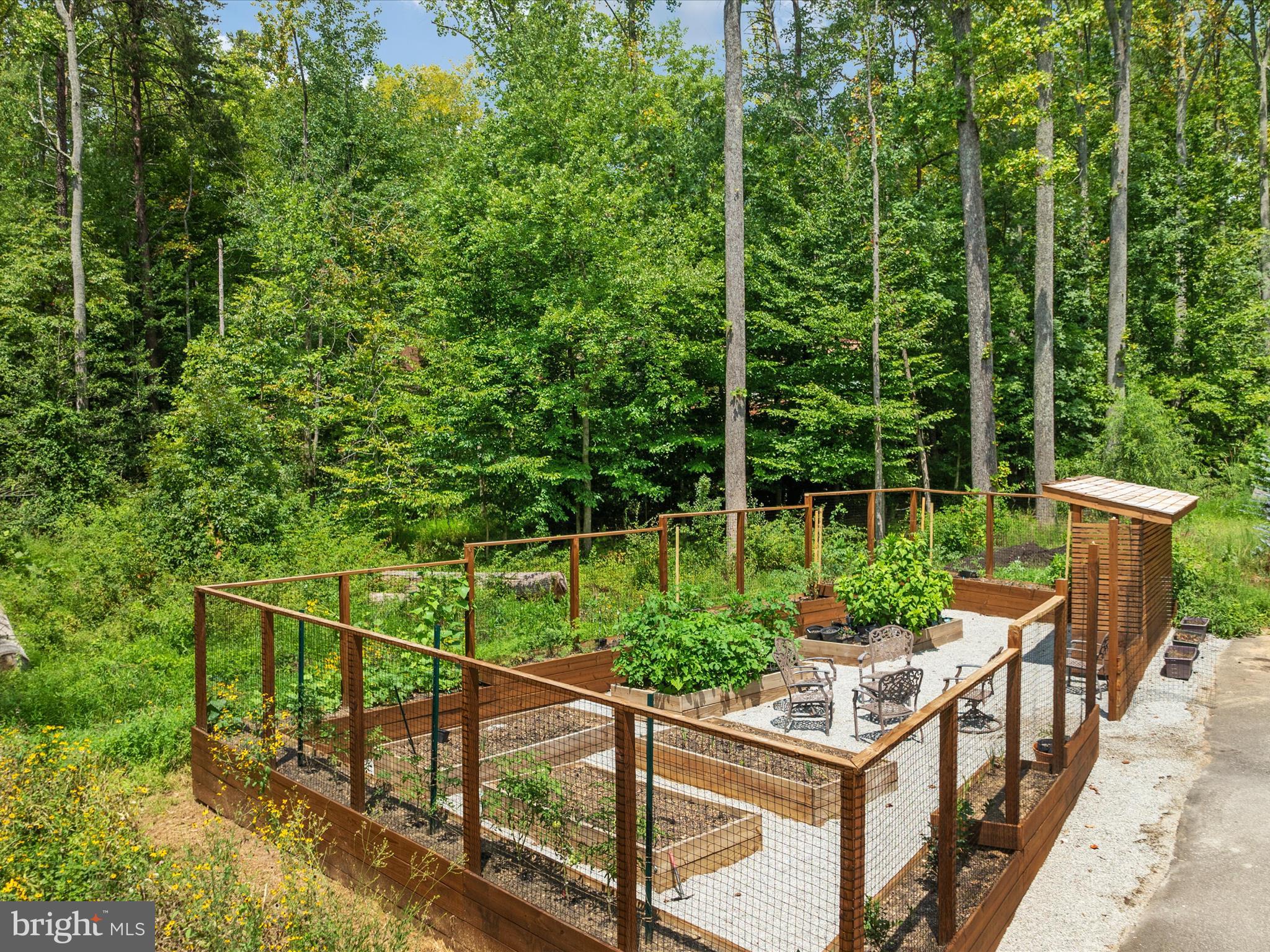 7399 BEACHPLUM DRIVE