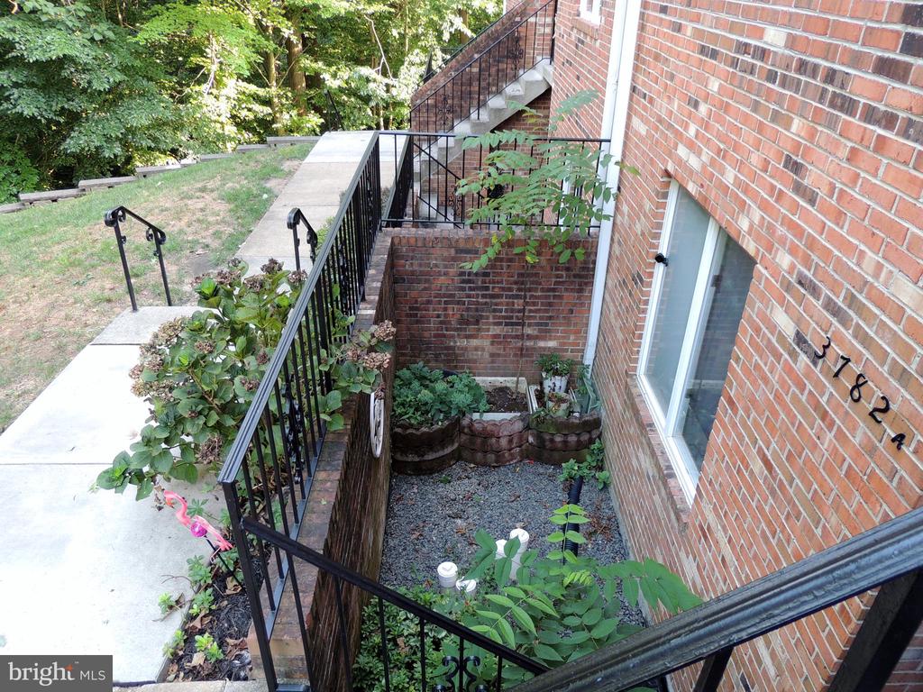 3782A MADISON LANE