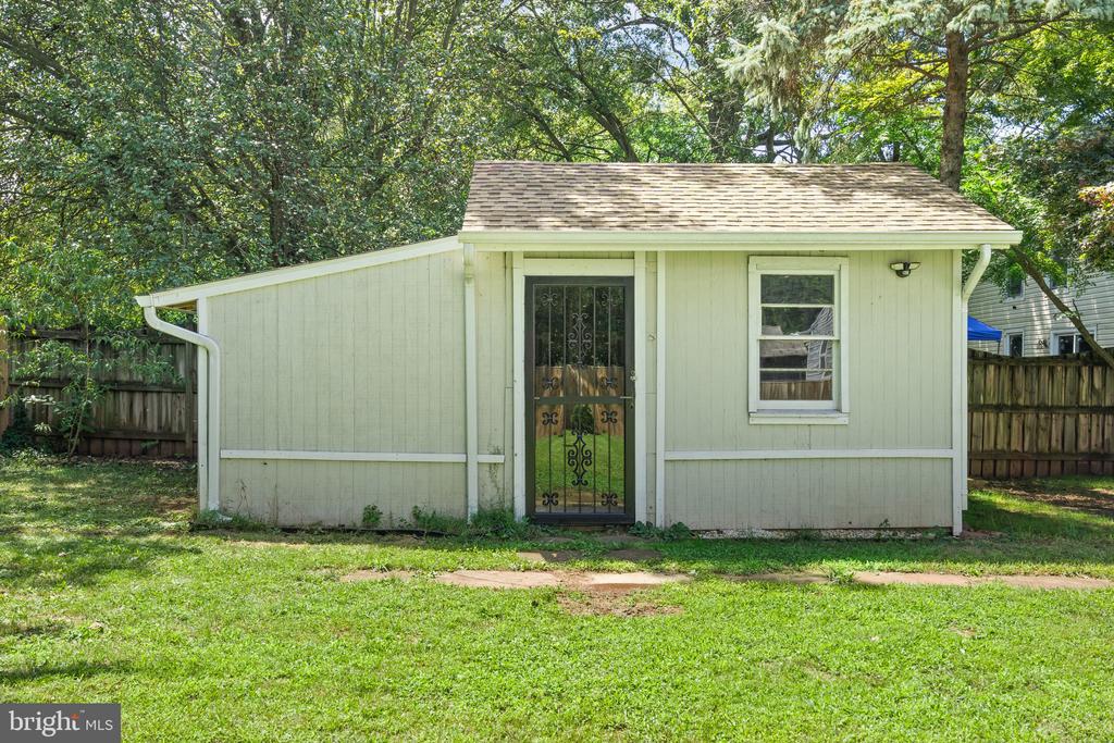 4011 NOVAR DRIVE