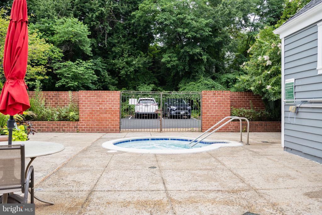 2230 GEORGE C MARSHALL DRIVE 401