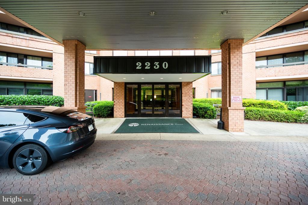 2230 GEORGE C MARSHALL DRIVE 401