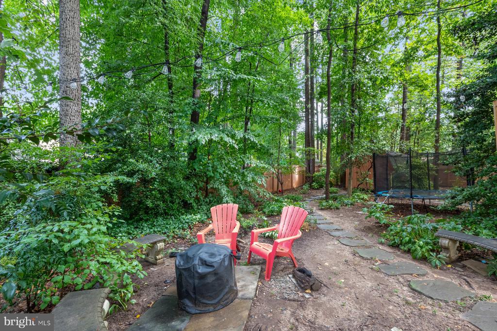 6523 KOZIARA DRIVE