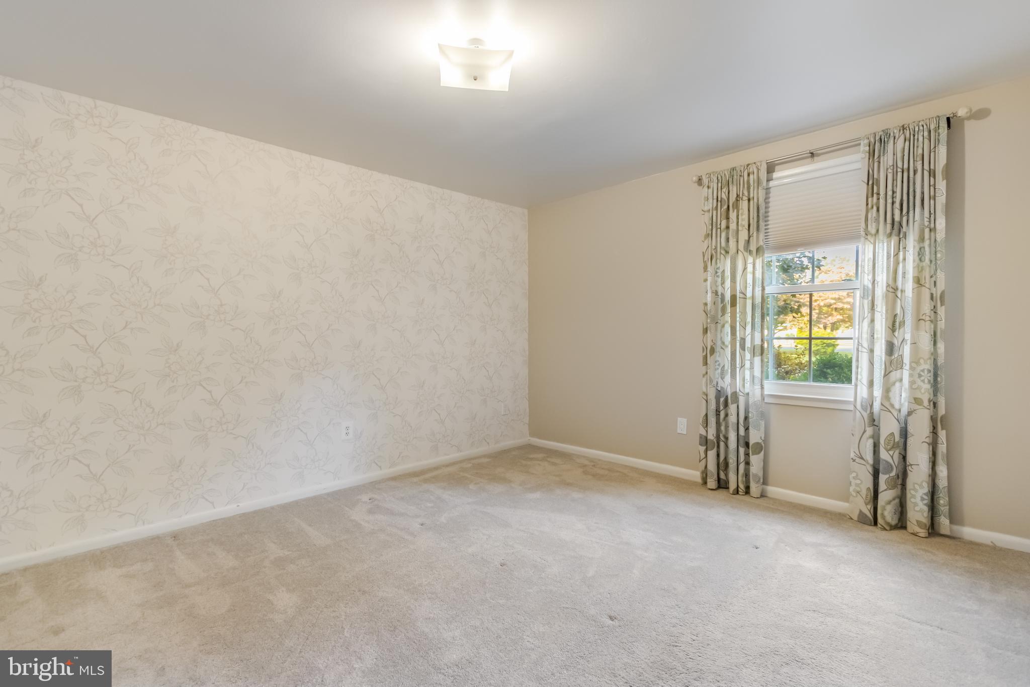 9523 OLD CREEK DRIVE