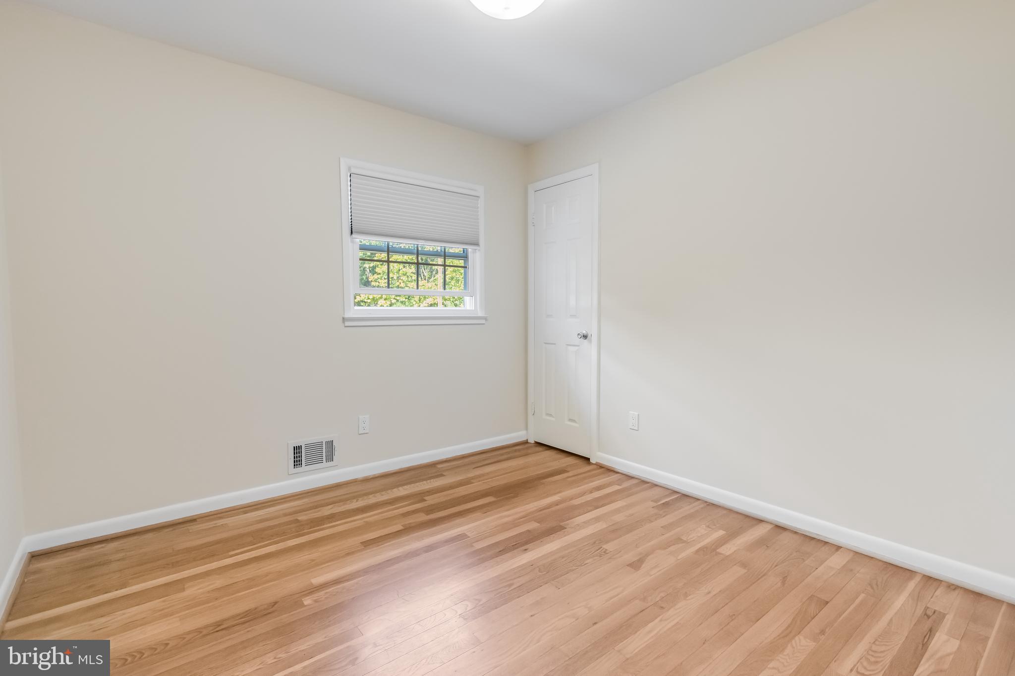 9523 OLD CREEK DRIVE