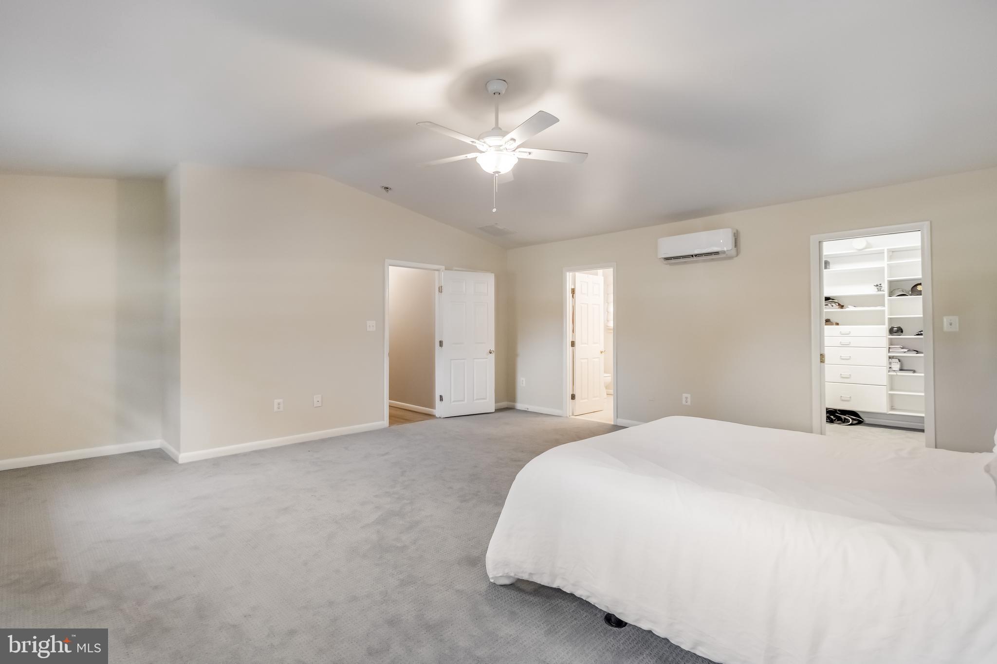 9523 OLD CREEK DRIVE