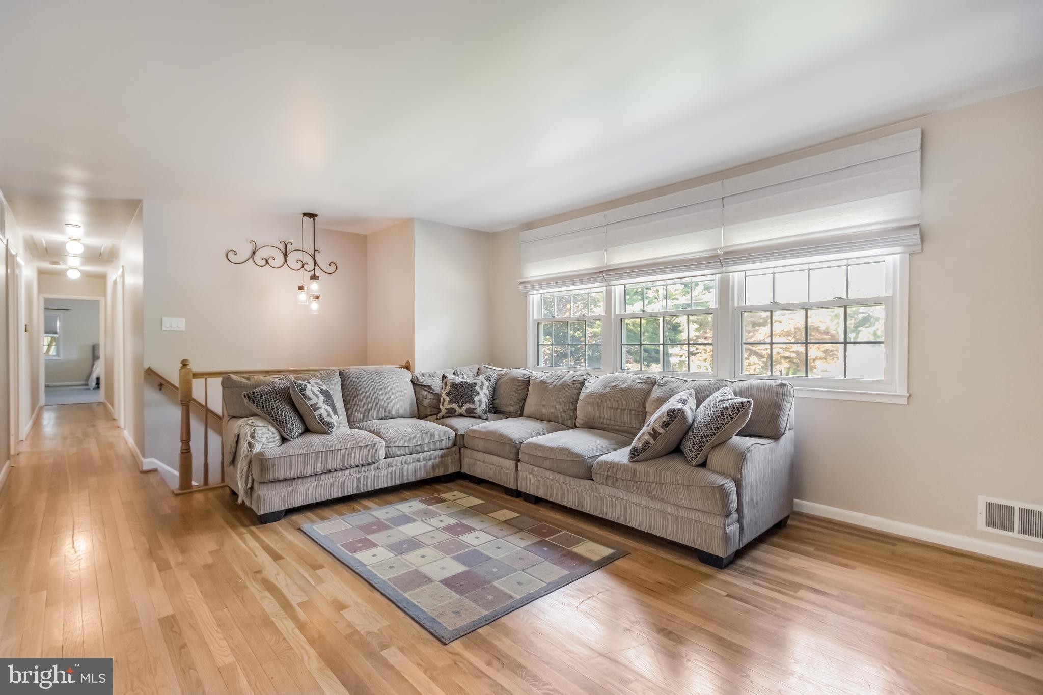 9523 OLD CREEK DRIVE