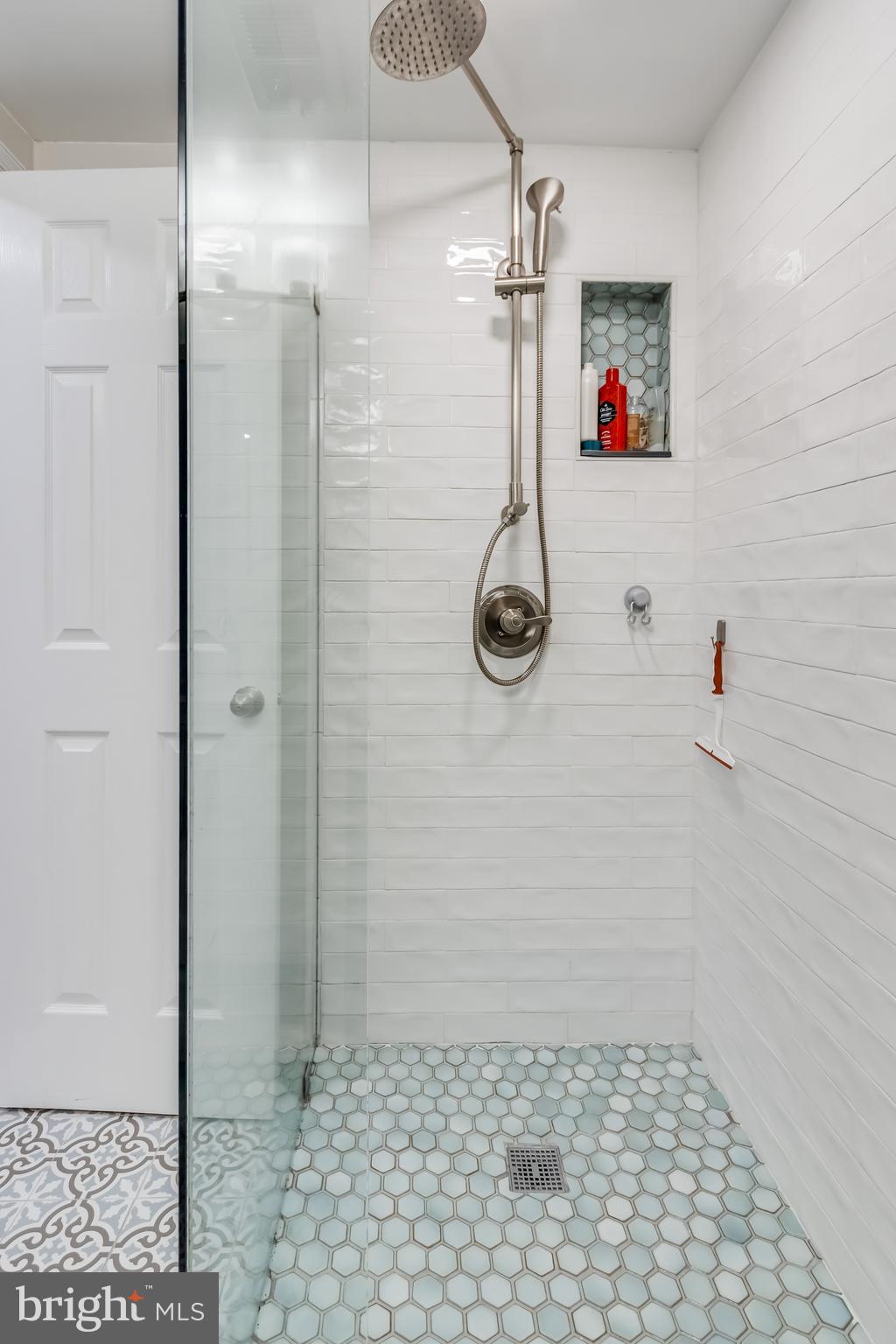 9523 OLD CREEK DRIVE