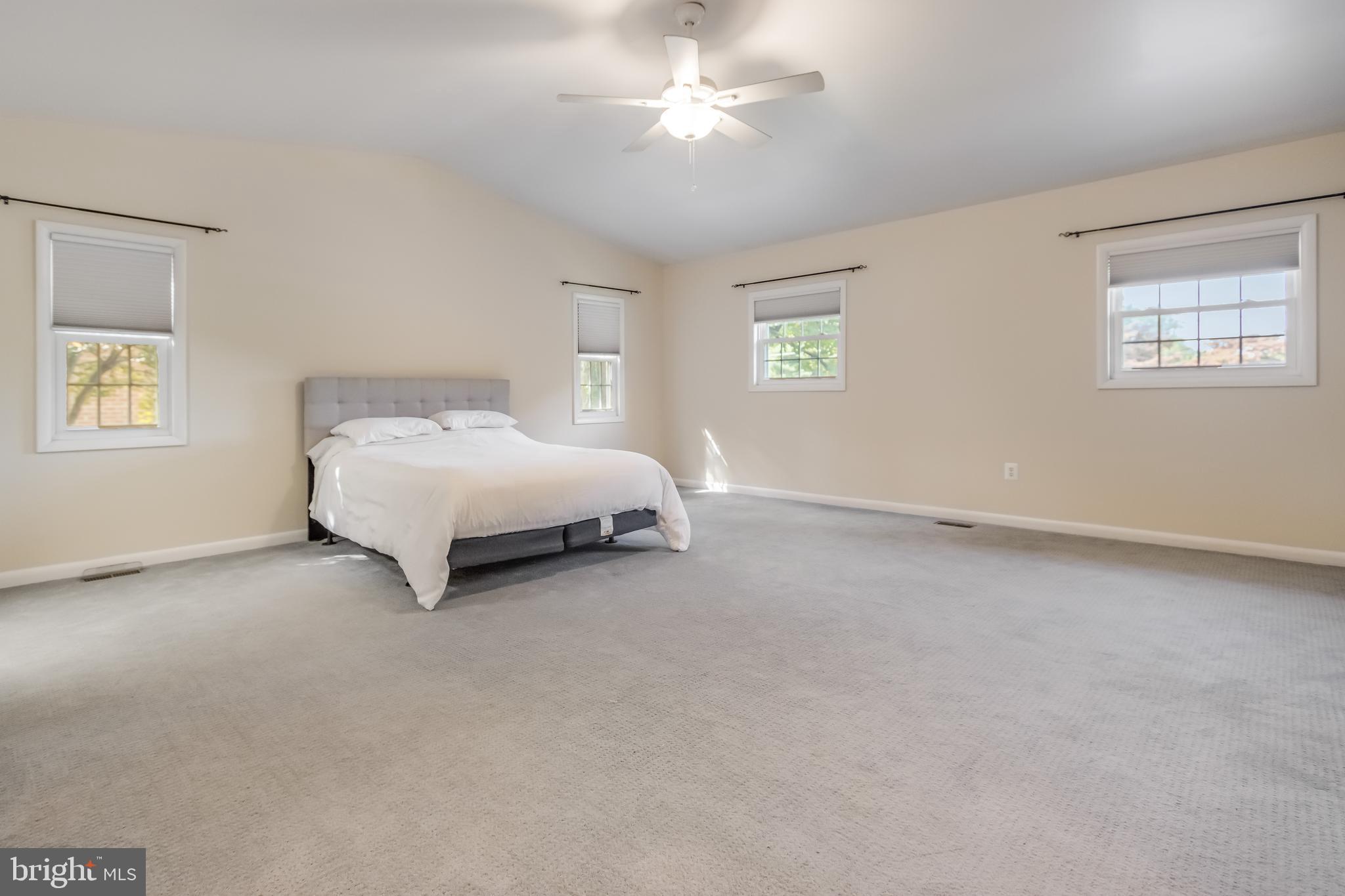 9523 OLD CREEK DRIVE