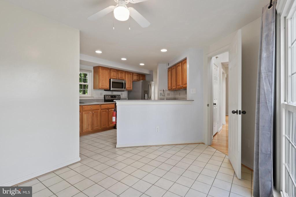 1503 DEER POINT WAY