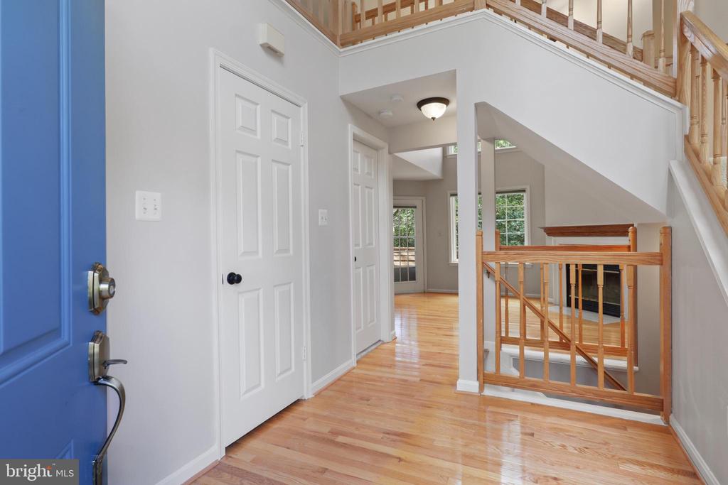1503 DEER POINT WAY
