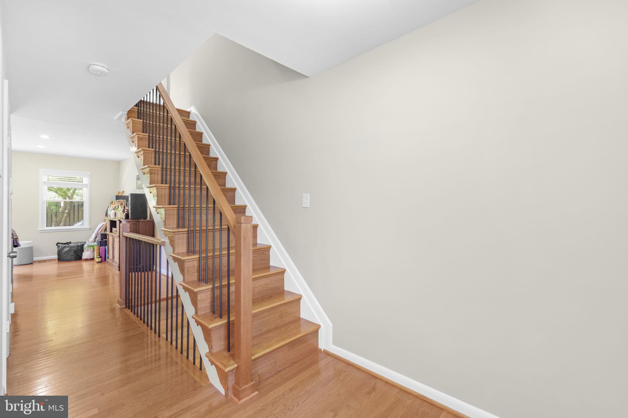 8328 HIGHCLIFFE COURT