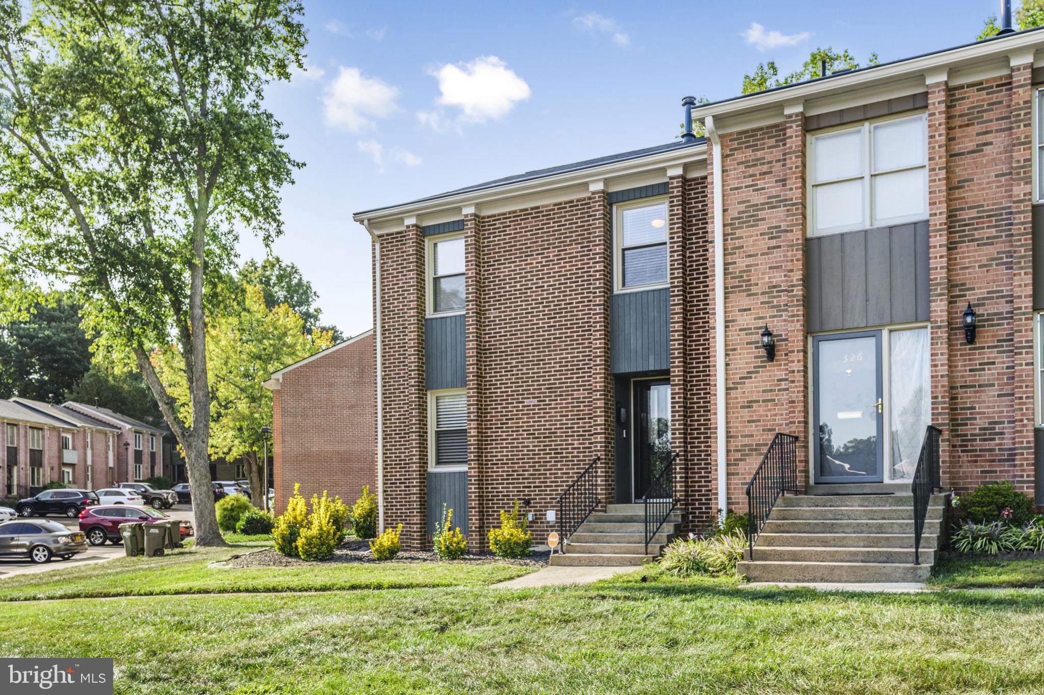 8328 HIGHCLIFFE COURT