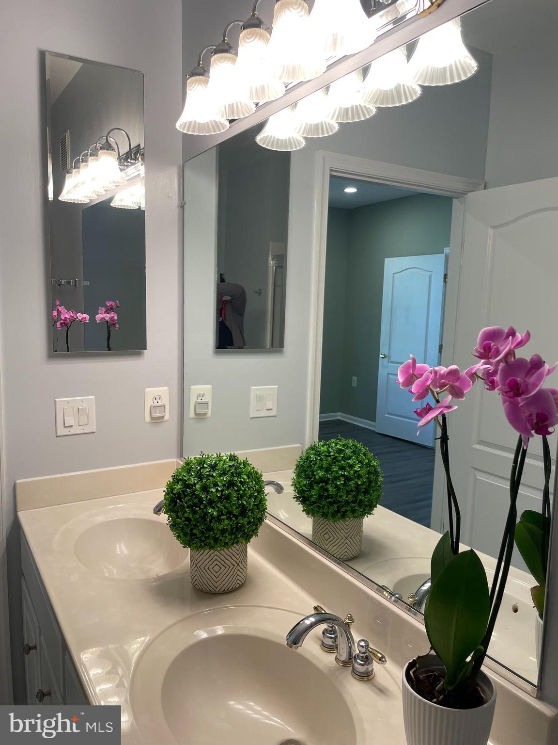 12185 ABINGTON HALL PLACE 102