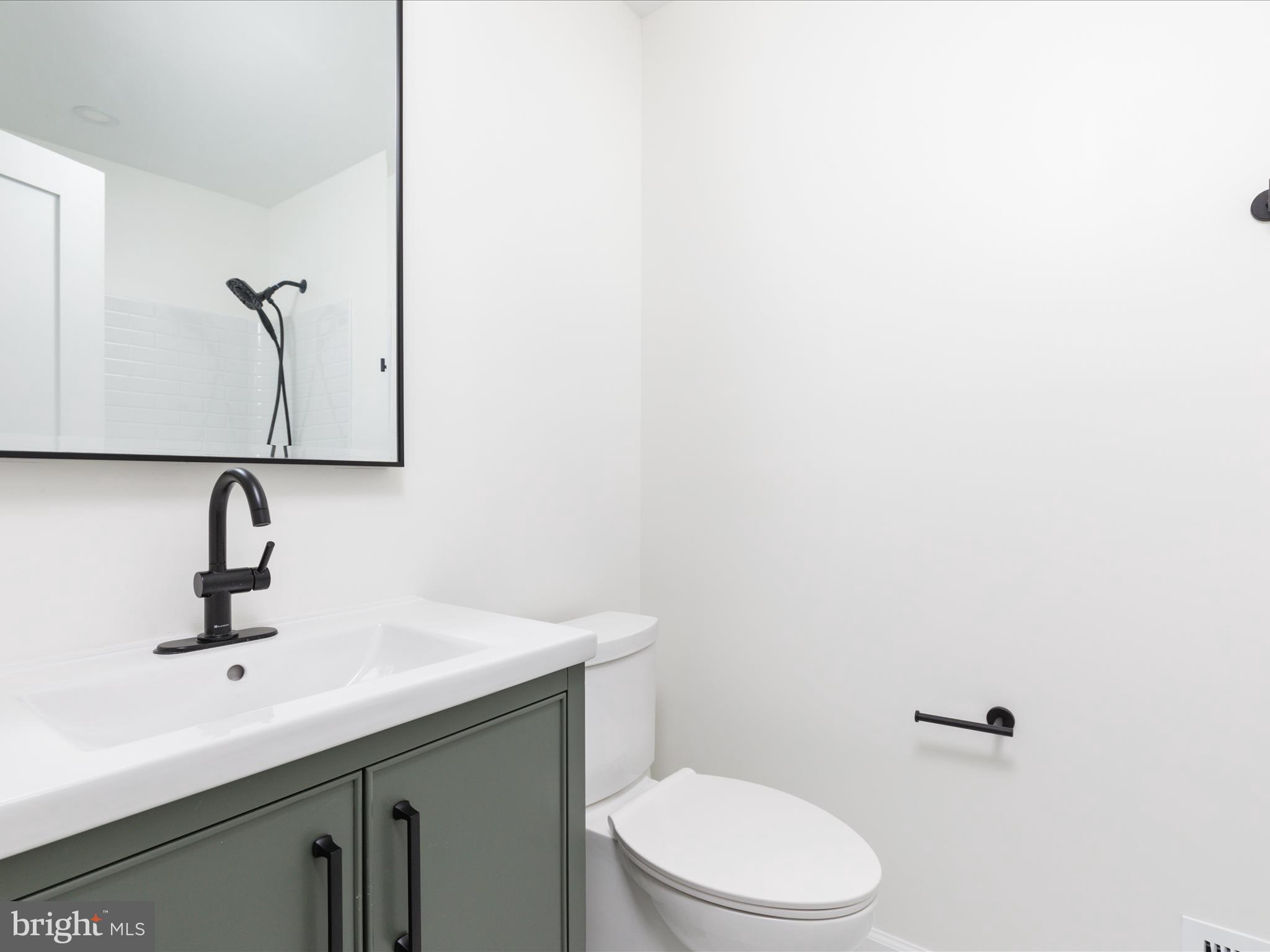 8009 SLEEPY VIEW LANE