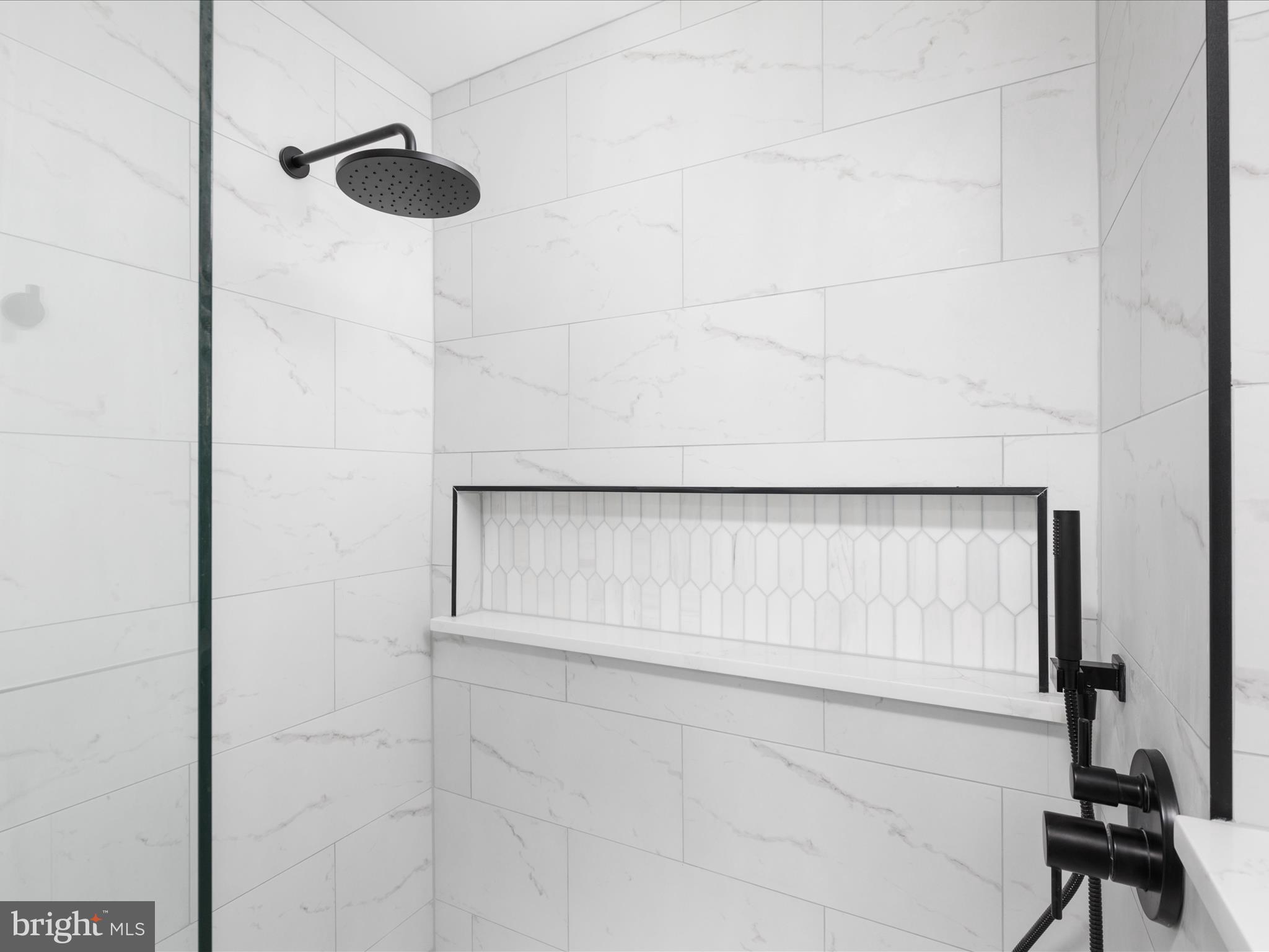 8009 SLEEPY VIEW LANE