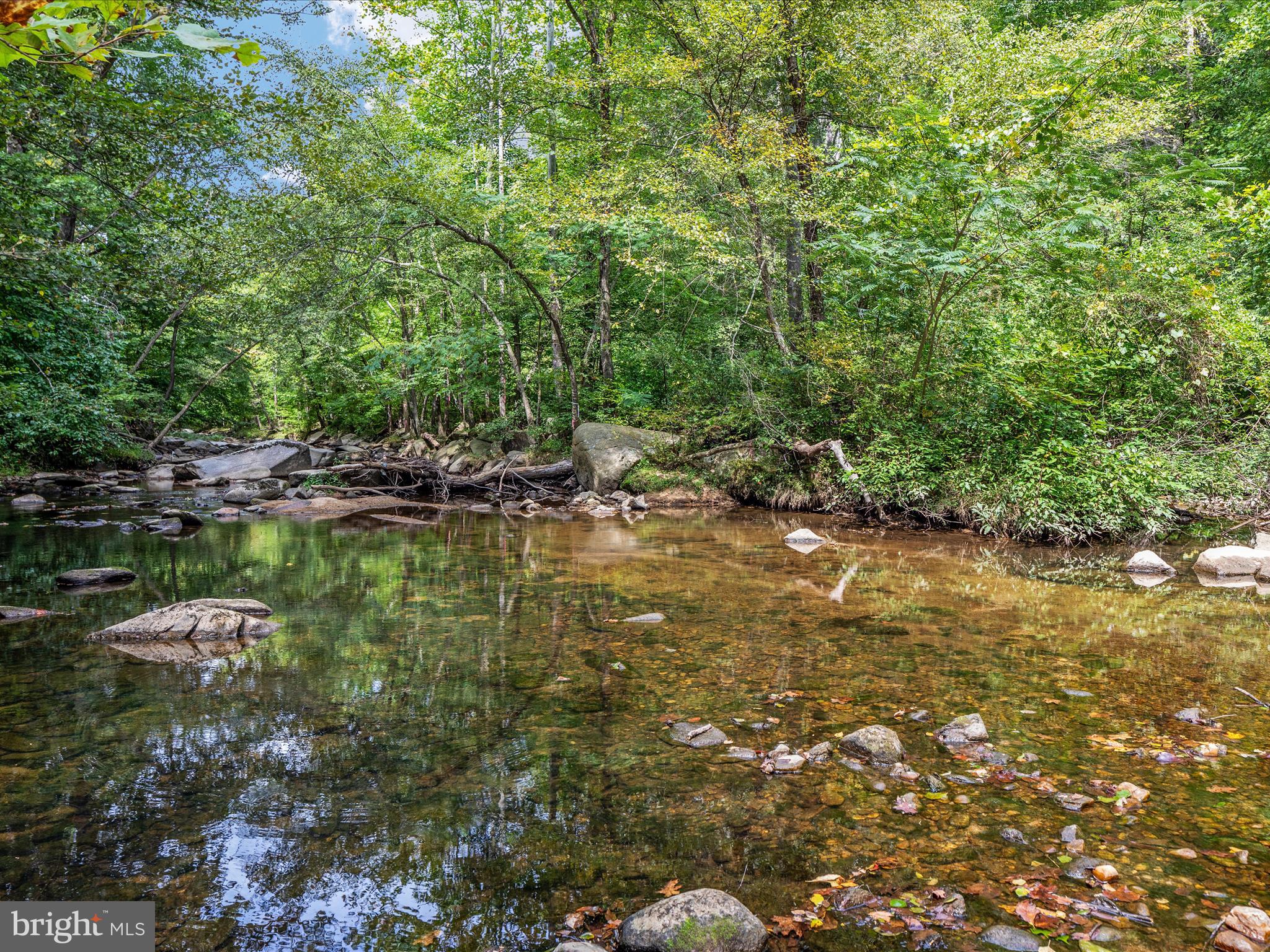 8009 SLEEPY VIEW LANE