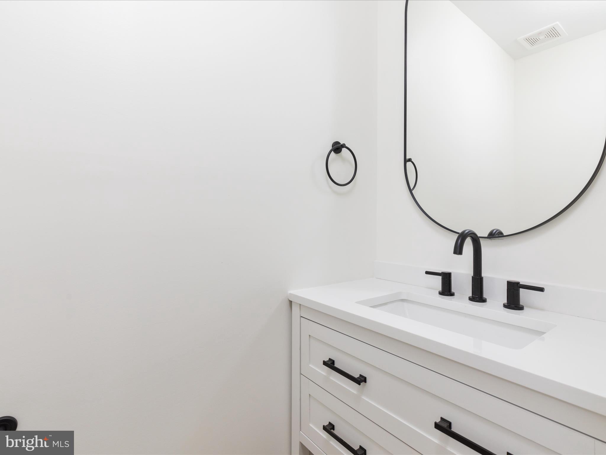 8009 SLEEPY VIEW LANE