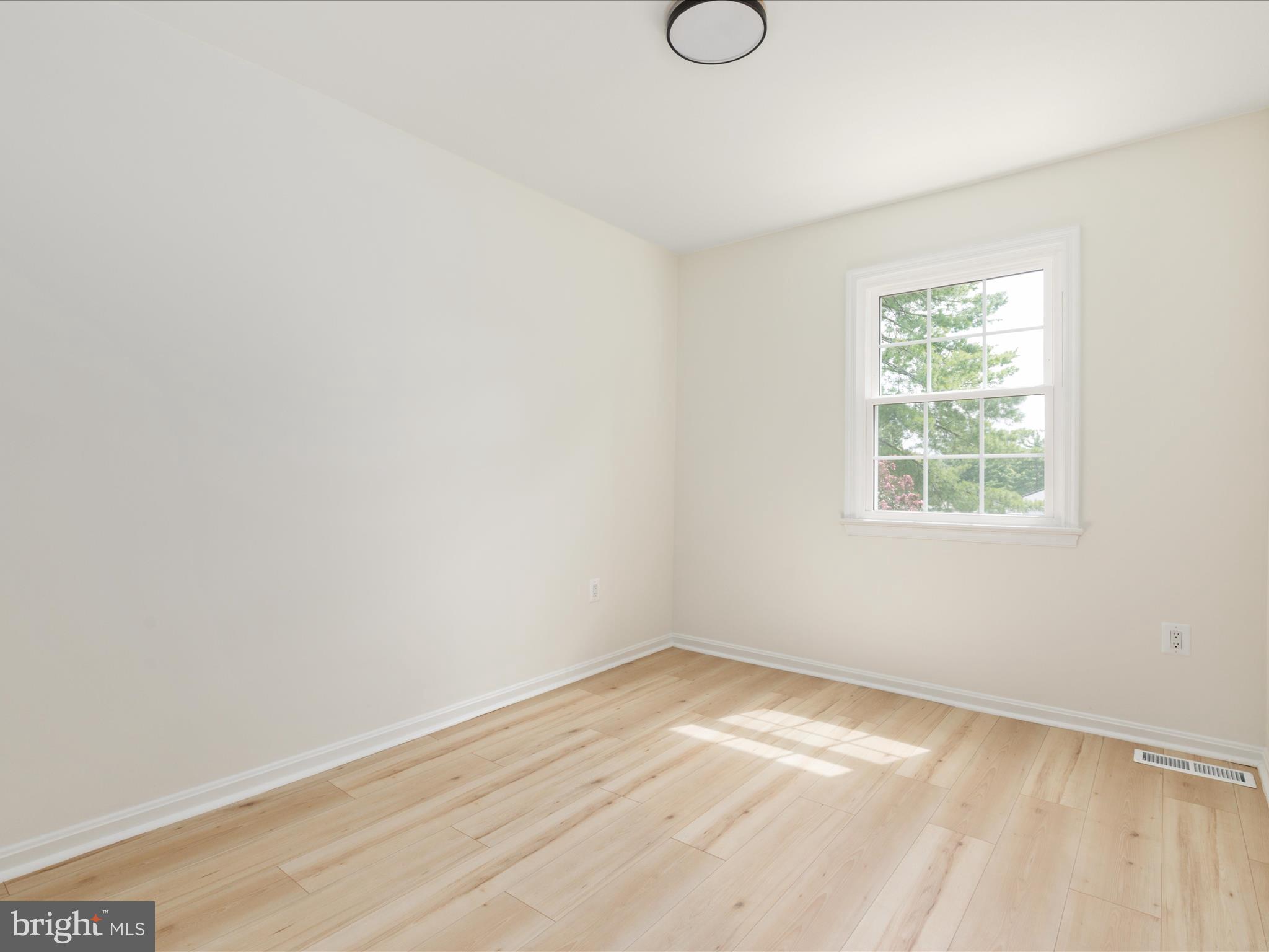 8009 SLEEPY VIEW LANE