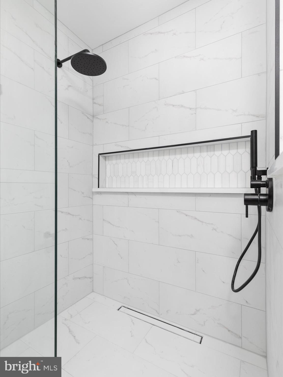 8009 SLEEPY VIEW LANE