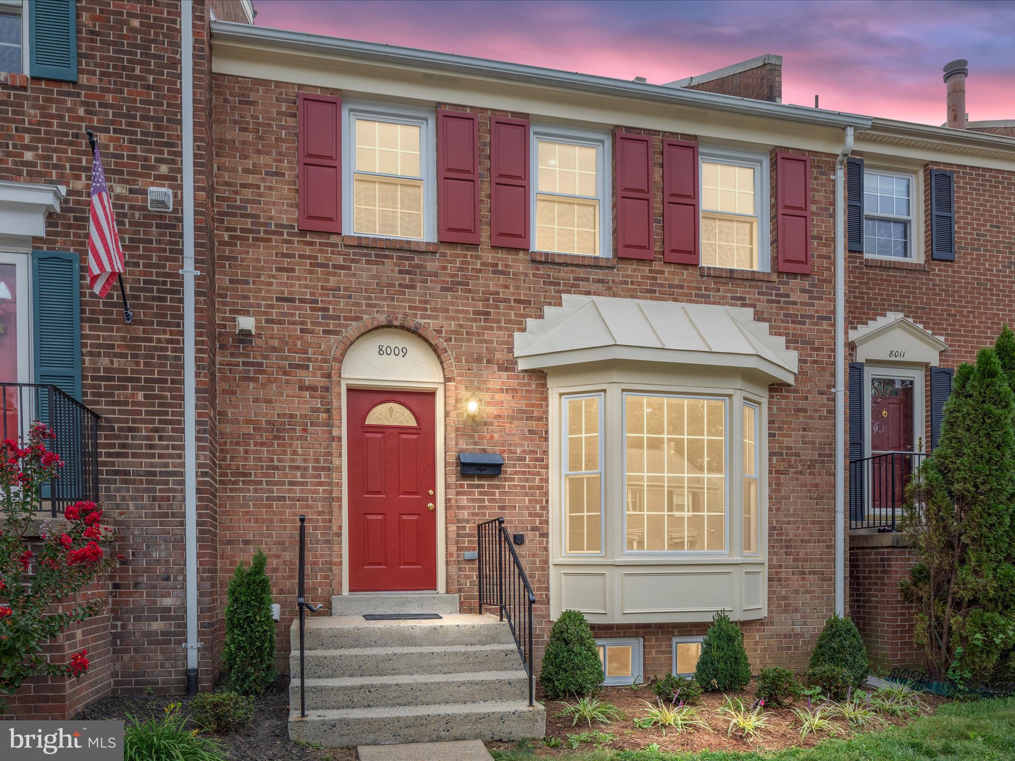 8009 SLEEPY VIEW LANE