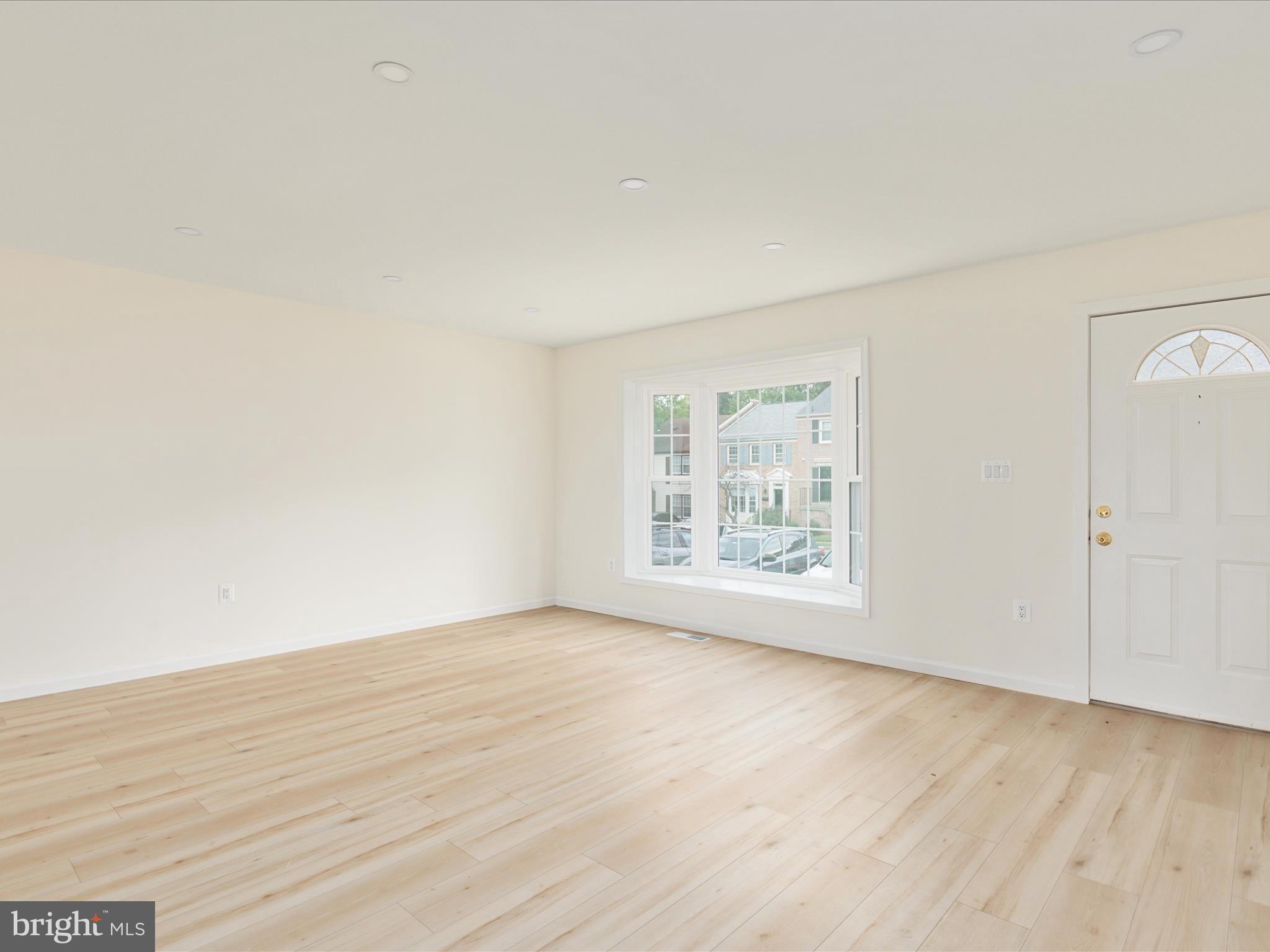 8009 SLEEPY VIEW LANE