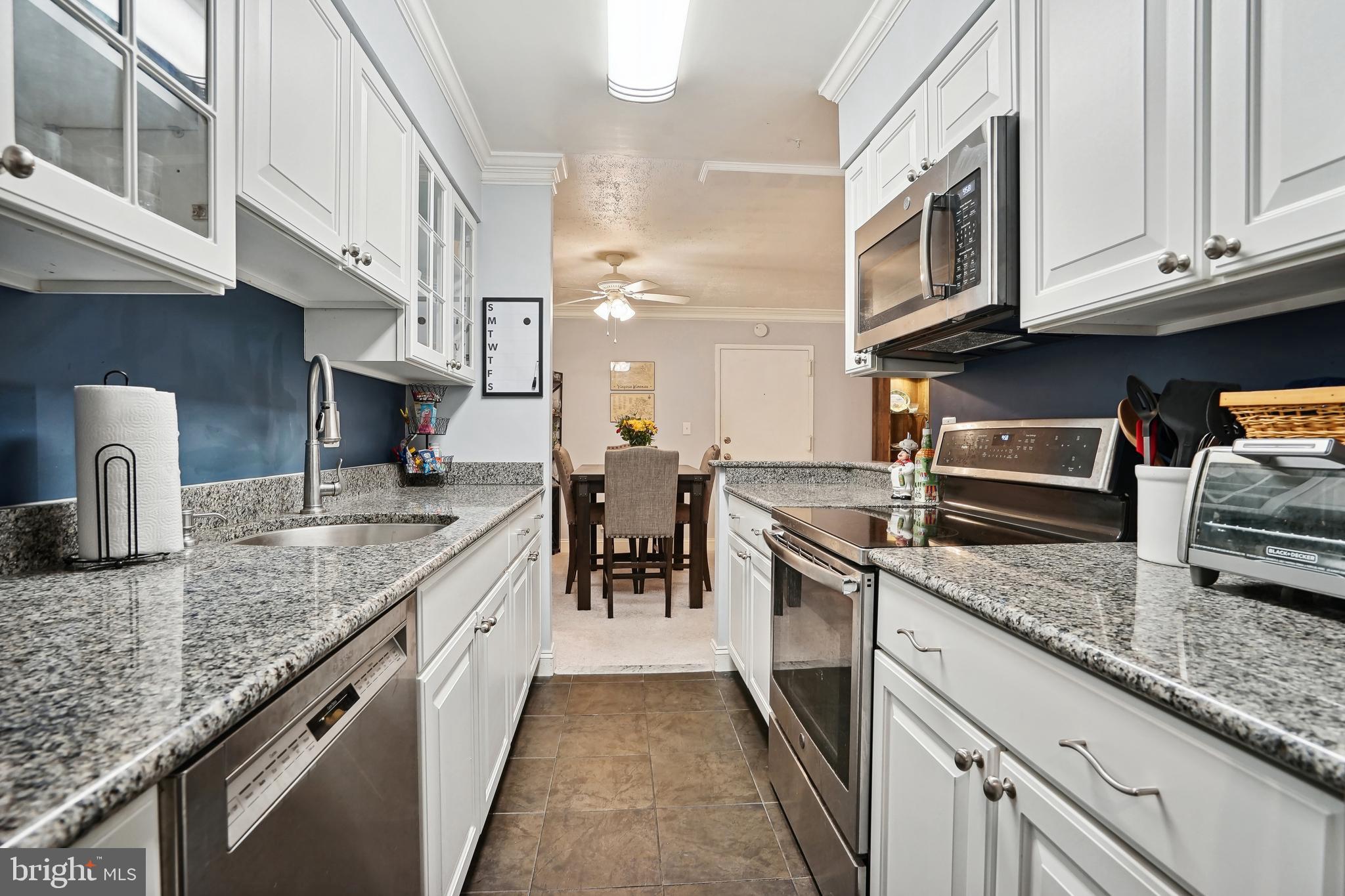 5905 NOBLESTOWN ROAD H