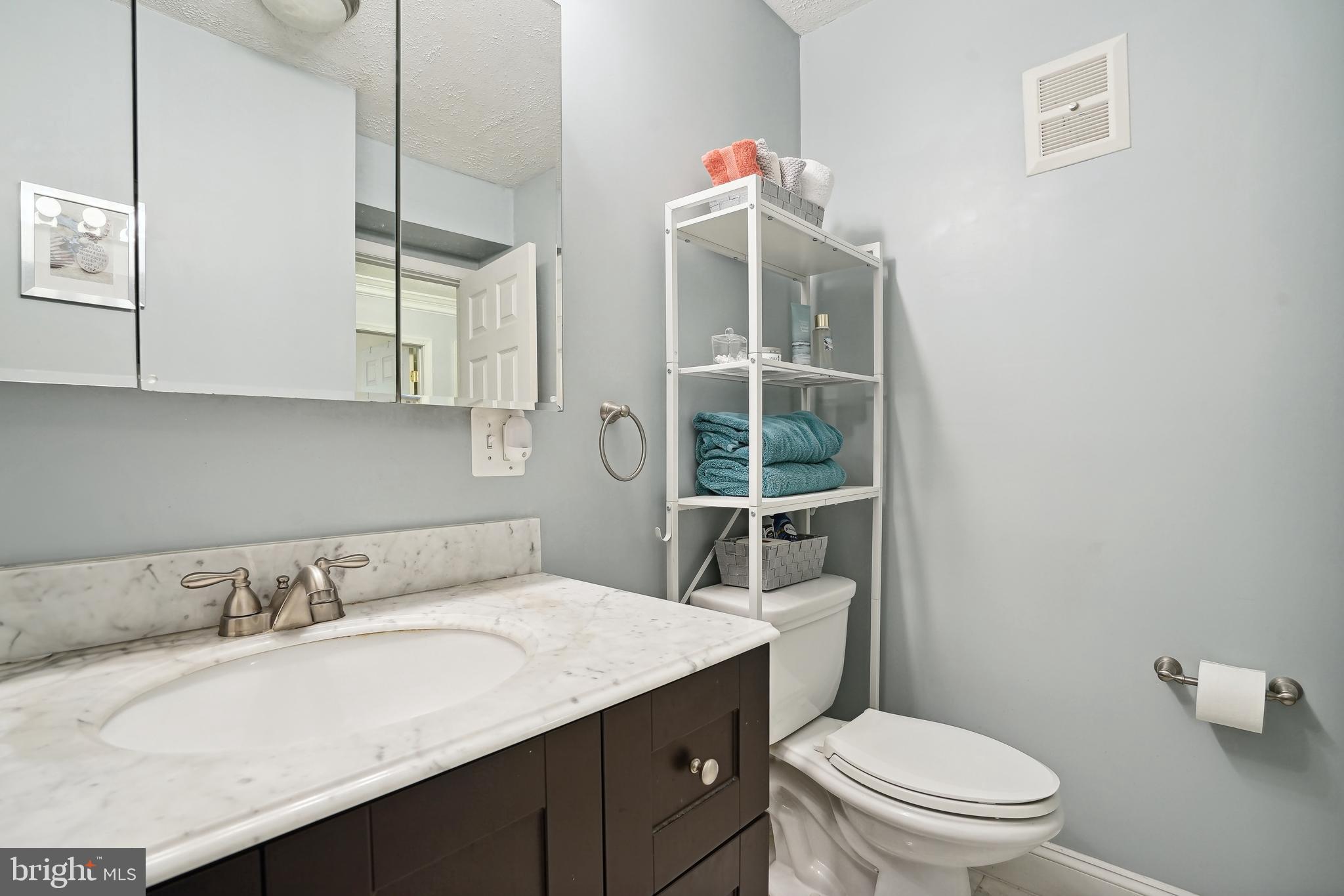 5905 NOBLESTOWN ROAD H