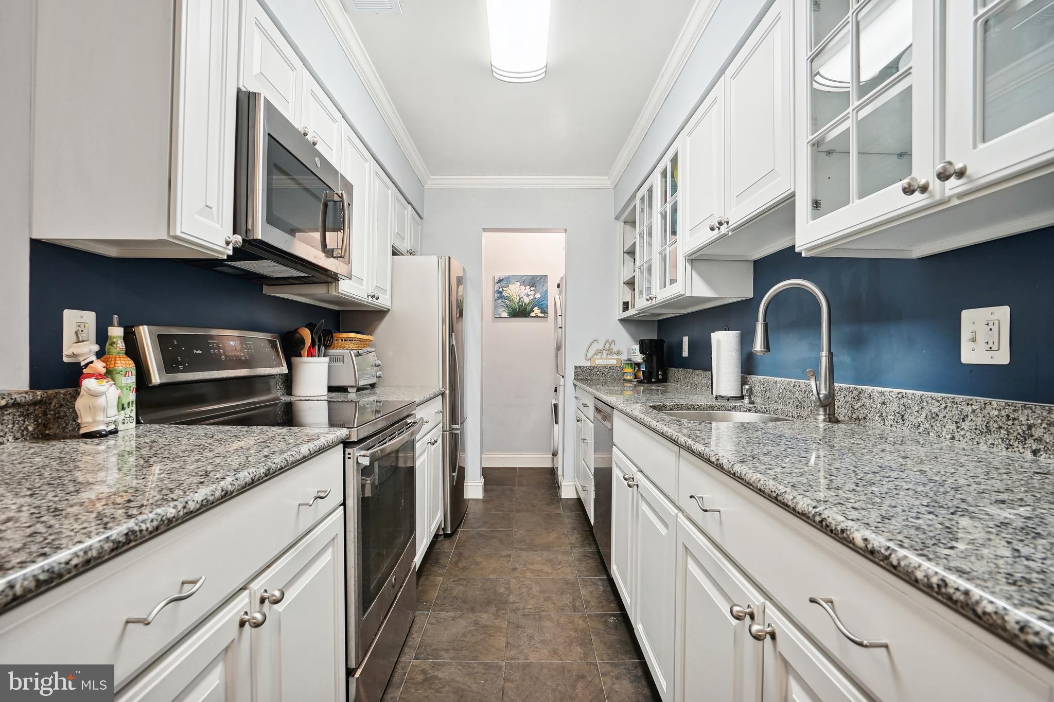 5905 NOBLESTOWN ROAD H