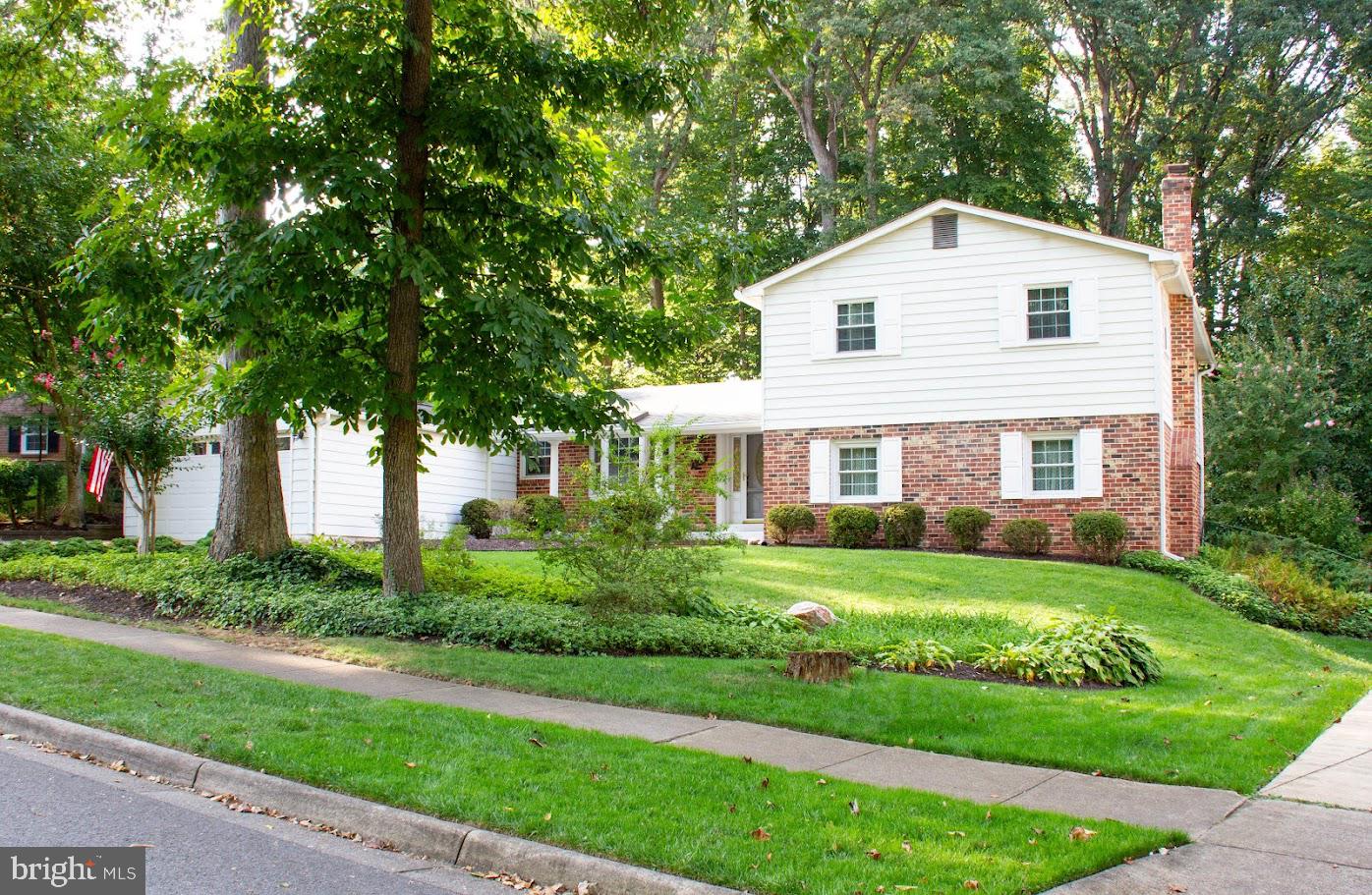 8706 POWDER HORN ROAD