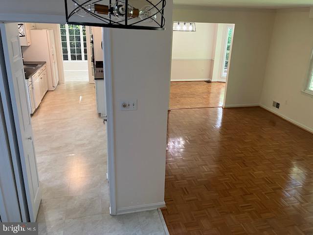 8706 POWDER HORN ROAD